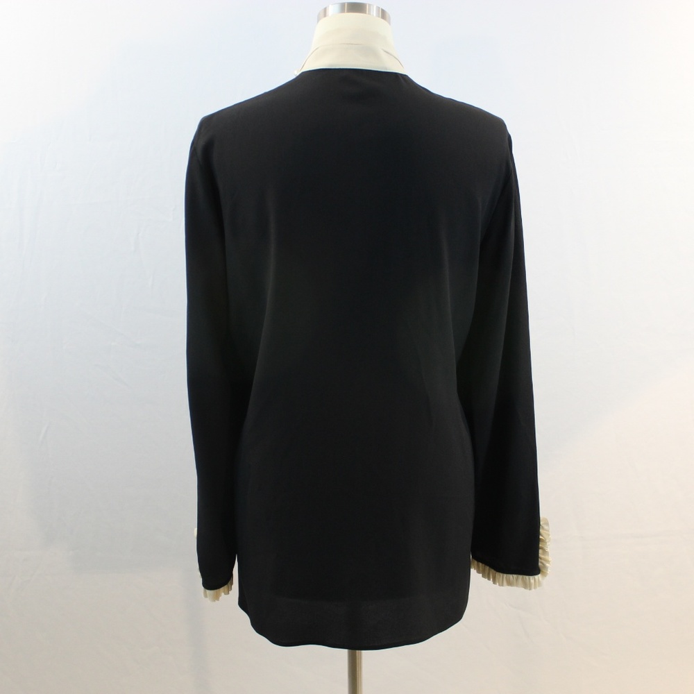 Gucci silk black blouse with ivory ruffle trim - Picture 4 of 8